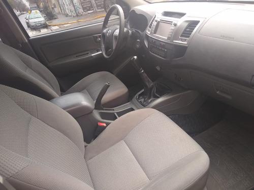Toyota Hilux 3.0 Cd Srv 171cv 4x2 - B3