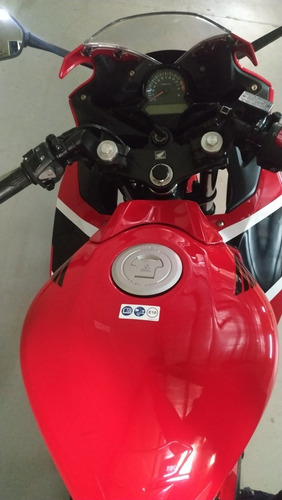 Imagen 16 de 17 de Honda Cbr 300