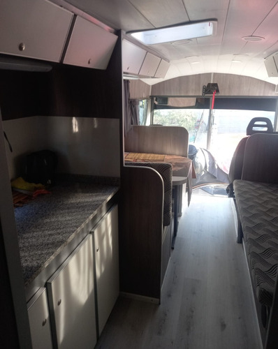 Impecable Casa Rodante Nueva Mercedes Benz 1115 Año 2004