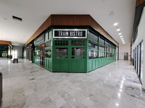 Local En Centro Comercial