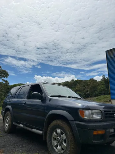 Nissan Pathfinder 3.3 R50 Std