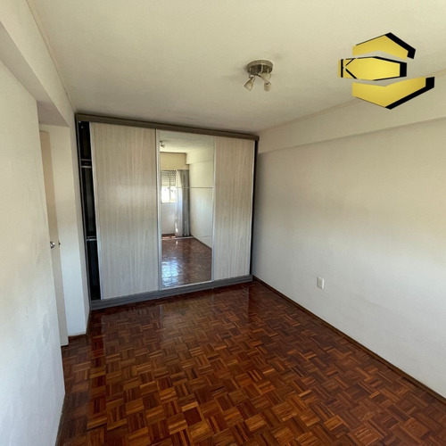 Imagen 1 de 13 de Alquiler Apartamento 2 Dormitorios Centro Montevideo B