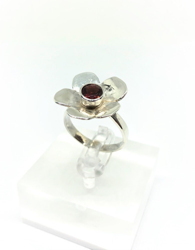 Anillo Flor En Plata Fina Y Genuino Granate Rodolita T18