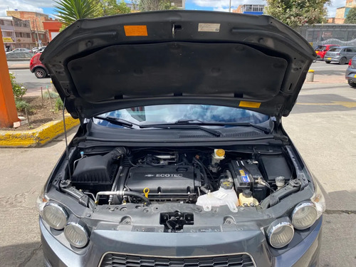 Chevrolet Sonic 1.6 Lt 4 p