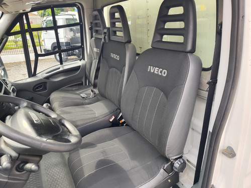 Iveco Daily 35s14 Ano 2019 Baú