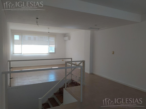 Casa En Alquiler De 4 Ambientes En Solares Del Portezuelo, Nordelta