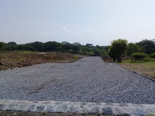 Imagen 3 de 14 de Terreno En Venta En El Chivato, Villa De Alvarez, Colima