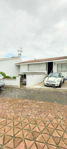 Imagen 5 de 30 de Venta De Casa En Condominio Con Jardín Cerca Del Ángeles Del
