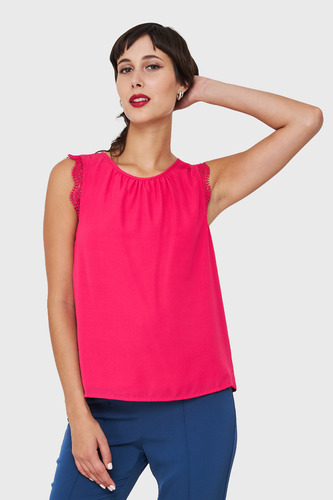 Blusa Encaje Hombros Fucsia Nicopoly