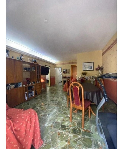 Imagen 3 de 12 de Venta 3 Ambientes C/patio Y Balcon A La Calle - Villa Crespo