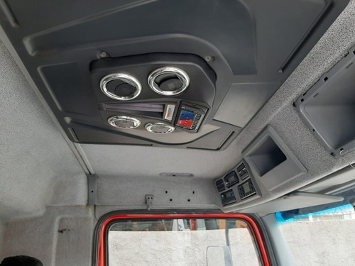 Mercedes Bens 2426 - Ano 2014 - Equipado C/ Frigorífico -20°