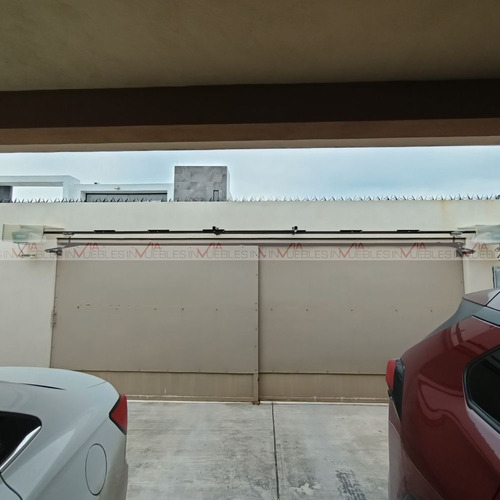 Portal De Zuazua