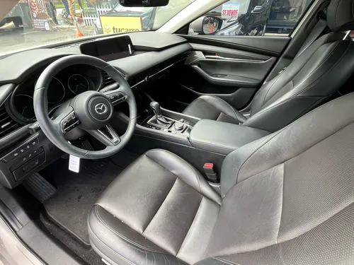 Mazda 3 Grand Touring 2.0cc AT AA 4X2