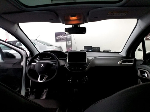 Peugeot 2008 Feline Tiptronic E