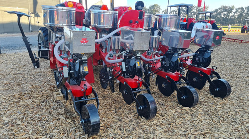 Sembradora Neumática 4 Surcos Massey Ferguson Con Accesorios
