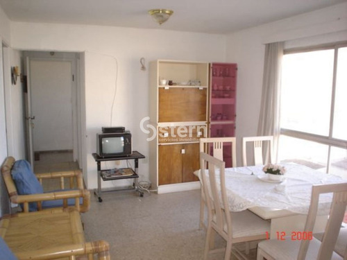 Imagen 2 de 10 de Venta Apartamento 2 Dormitorios Sobre Gorlero, Península, Punta Del Este