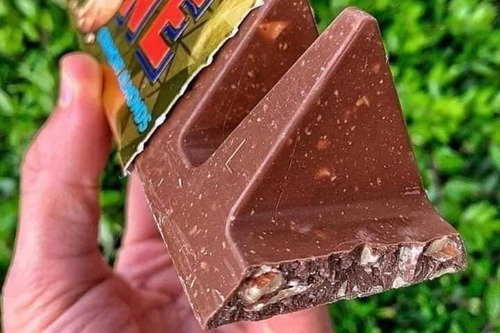 Barra Chocolate Negro Amargo Toblerone 360g Importado Suizo
