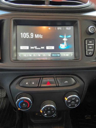 Imagen 21 de 24 de Chevrolet Onix 1.4 Ltz At 98cv 2016