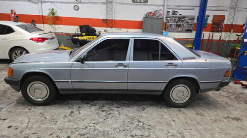 Mercedes Benz 190e