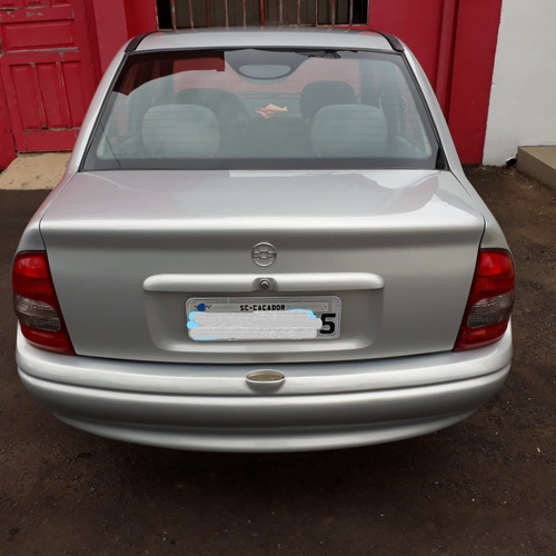 Chevrolet Corsa Sedan Millenium 2002 5 Portas 1.0