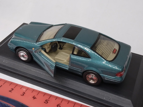  1/43 Mercedes Benz Clk 320 Coupe . Espectacular !!