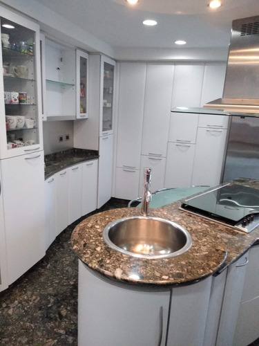 Imagen 13 de 21 de Se Vende Ph 286m2 5h/5b/5p Los Naranjos De Las Mercedes 9055