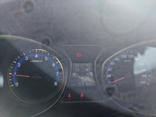 Imagem 8 de 10 de Hyundai Hb20 1.0 Comfort 12v Flex 4p Manual