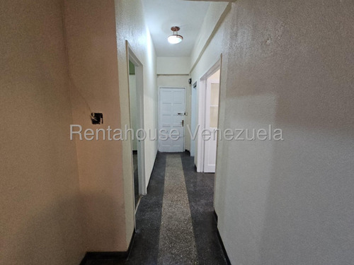 Oportunidad! Vendo Apartamento En Sabana Grande Lisbet Seijas #25-18709