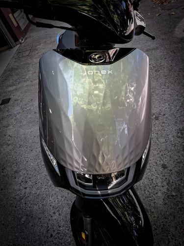 Kymco Scooter Electrico I-onex Con Reversa Urquiza Motos