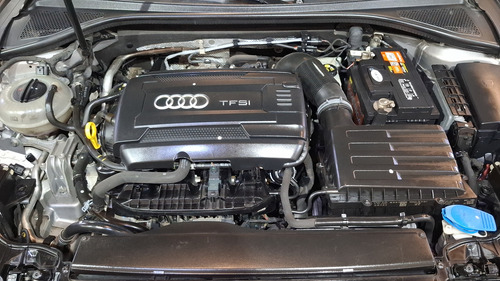 Audi A3 1.8 TFSI AMBIENTE S TRONIC