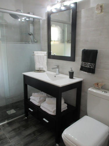 Casa Y Apto A 1 Del Mar,baja Temporada (hasta Noviembre A 65 Usd Por Noche