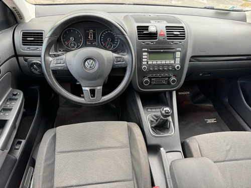 Volkswagen Vento 2.5 Advance 170cv
