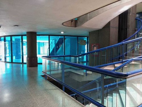 Centro Comercial En La Mejor Zona De Valencia