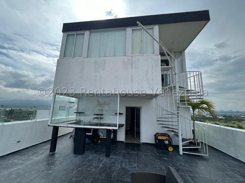 Renta House Vip Group Apartamentos En Venta En Barquisimeto Lara Penthouse De Tres Niveles Con Vista Panorámica Zona Oeste