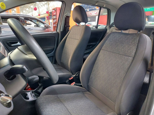Imagem 14 de 15 de Volkswagen Fox Trend 1.6 Mi 8v