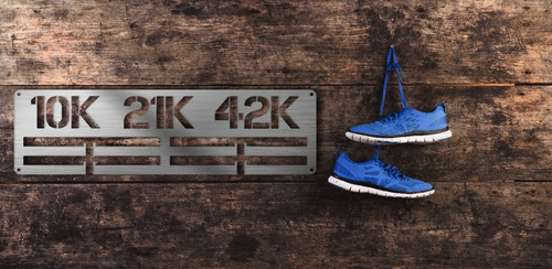 Imagen 2 de 6 de Medallero 10k 21k 42k Porta Medallas Personalizado Gratis