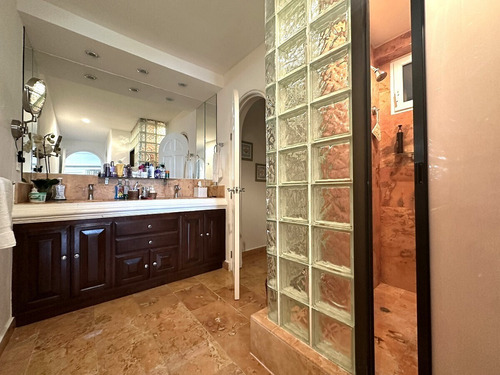 Departamento En Venta En Cancún En Residencial Del Mar Con Alberca Privada: