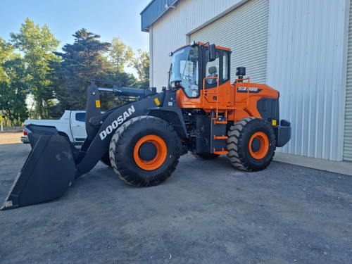 Develon Sd300 Cargador Frontal 3 Mts Doosan