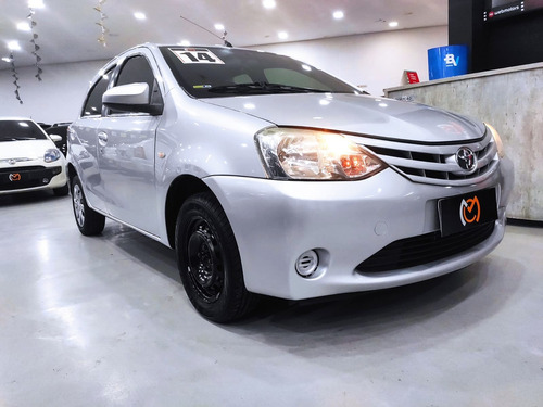 Toyota Etios Etios XS 1.5 (Flex)