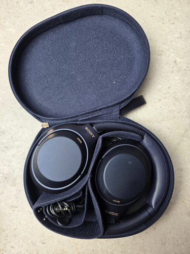 Audífonos Inalámbricos Sony Wh-1000xm4, Color Blue Azul (Usado)