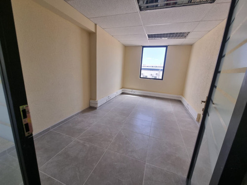 Arriendo Oficina Planta Libre Ubicado En General Borgoño Sec