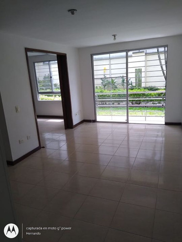 Venta Apartamento Primer Piso C.r. Refugio Sur Cali