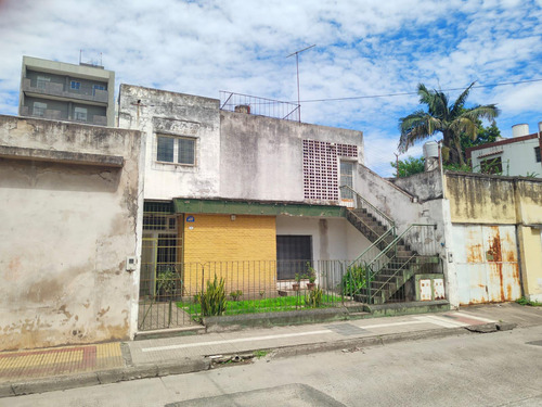 Casa S/ Terreno Ideal Para Edificio, Pje Garibaldi 1era Cuadra, Parque Avellaneda