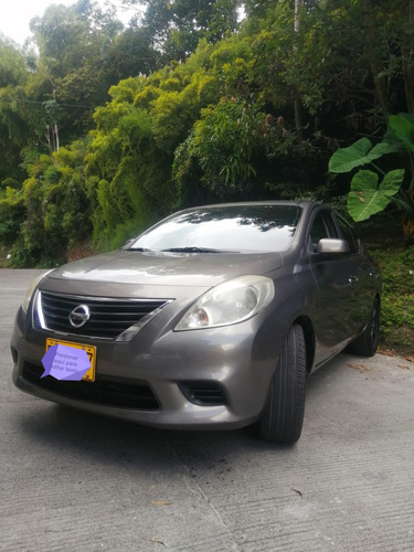 Nissan Versa 1.6 Advance