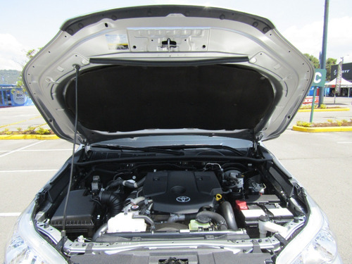 Toyota Hilux 2.8 Cc Automática Full 4x4