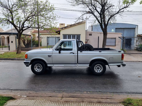 Ford F-100 3.6 Lujo