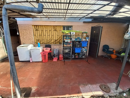 Amplia Casa 4d+2b En Avda. Apta Comercio