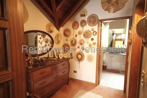 Casa En Venta La Colonia Tovar