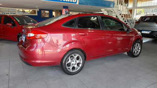 Ford Fiesta Kinetic 1.6 Design Sedan 120cv Trend Plus