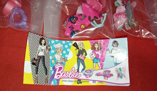Barbie Kinder Sorpresa Coleccion 8 Figuras Y Accesorios (Usado)